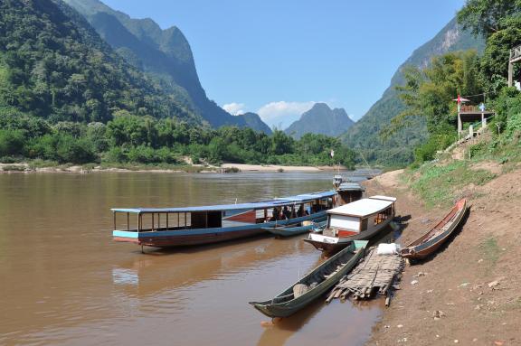 Découverte des rives de la rivière Nam Ou à travers les montagnes du nord Laos